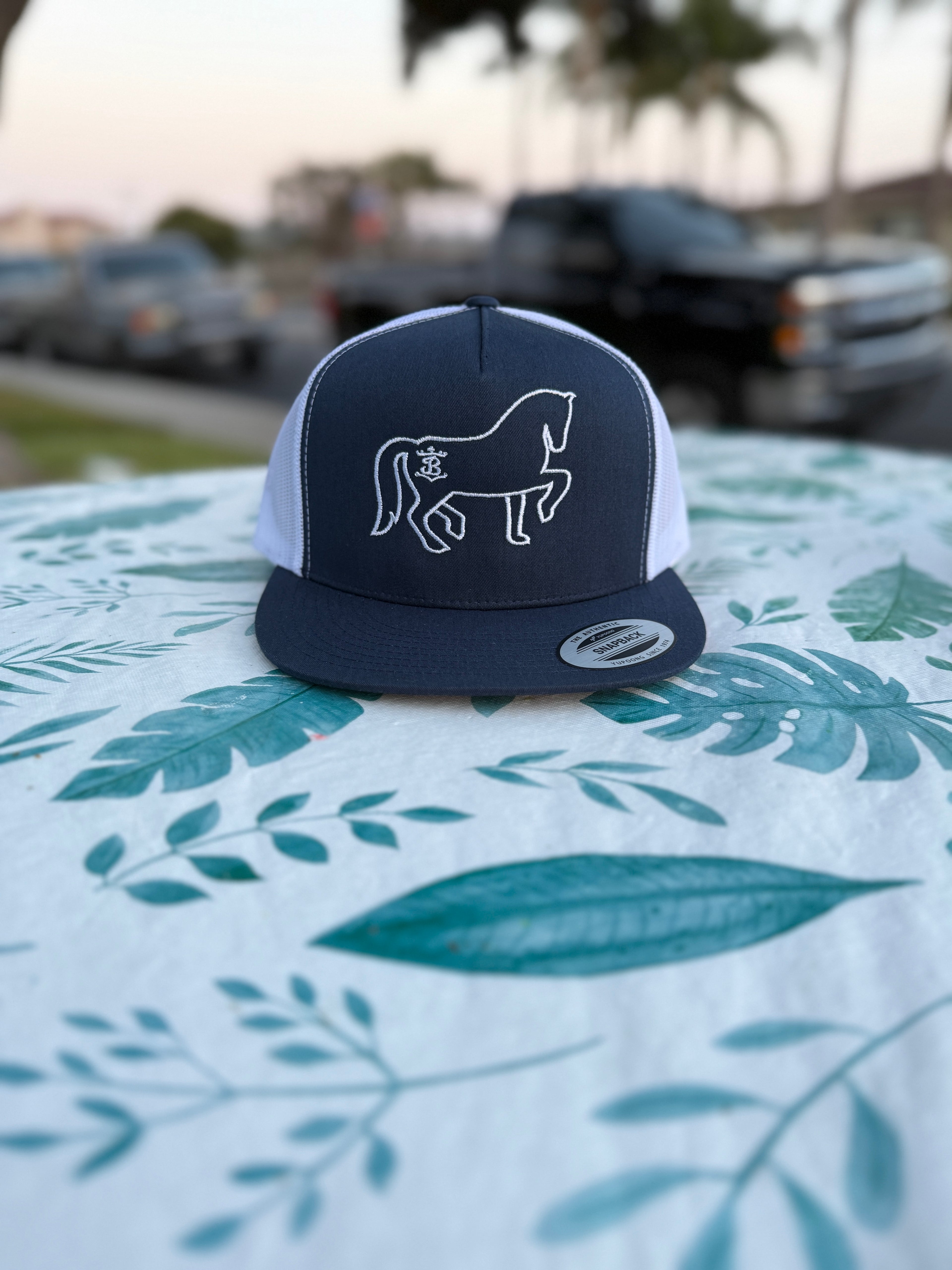 Caballo bailador azul marino