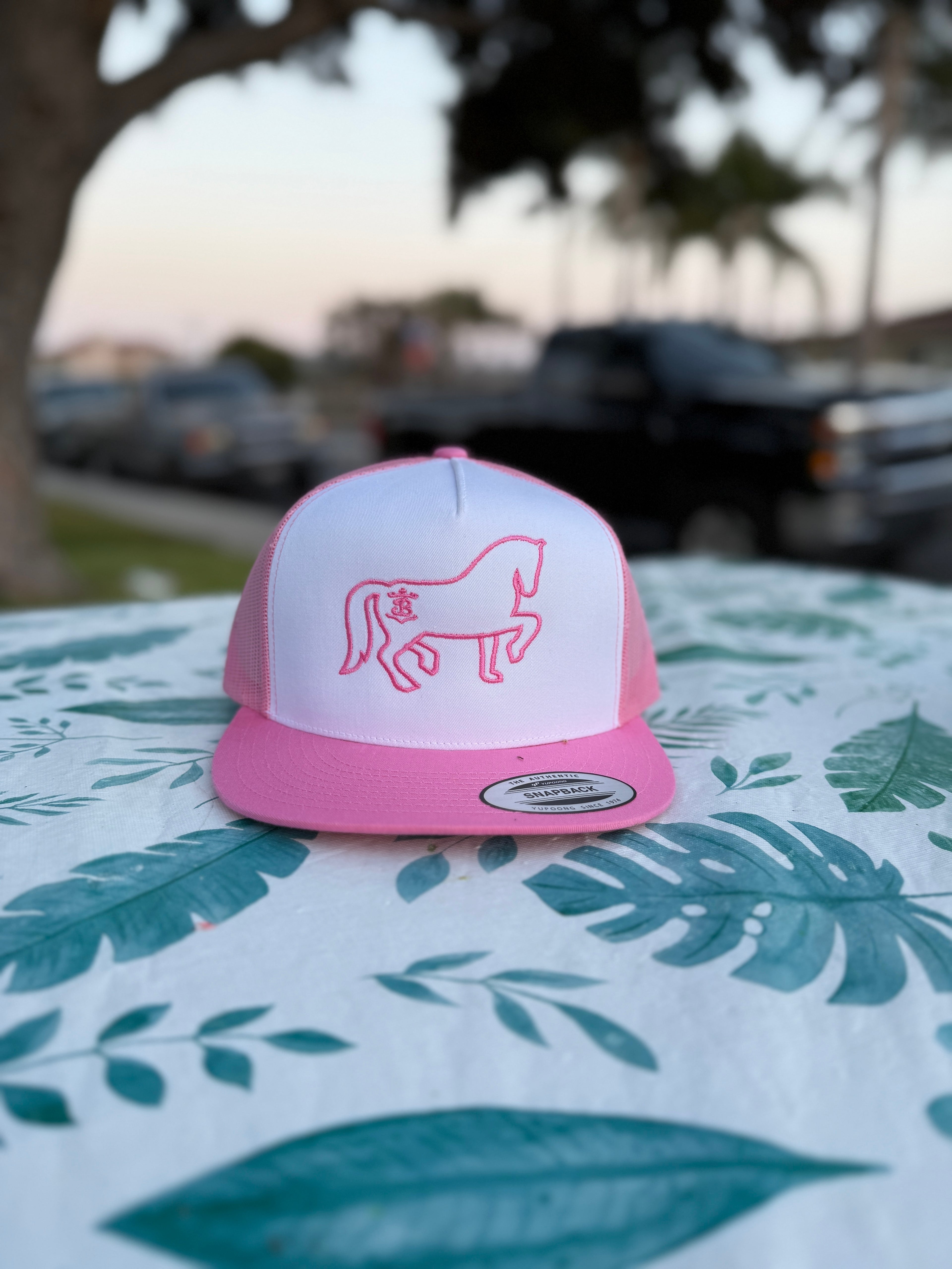 Caballo bailador rosa